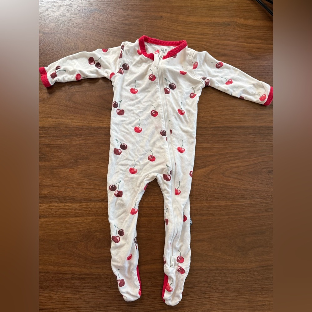 Kyte Baby Cherry Print pajama in 3-6 months